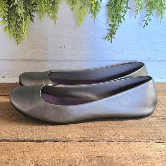 Size 8 Silver Predictions Ballet Flats Shoes - Picture 1 of 7